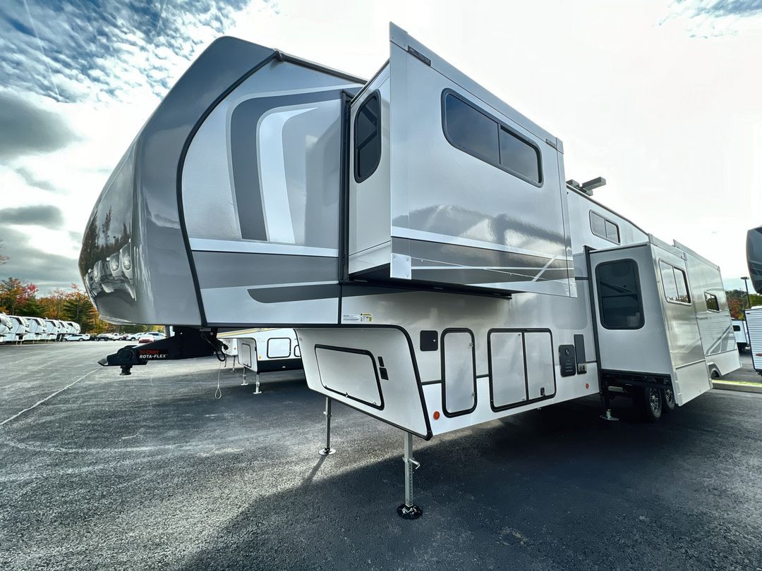 2024 Alliance RV Avenue 37MBR