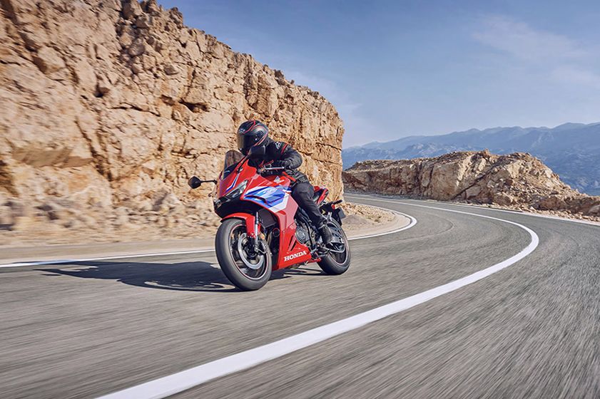 Photo 4: 2025 Honda CBR500R ABS