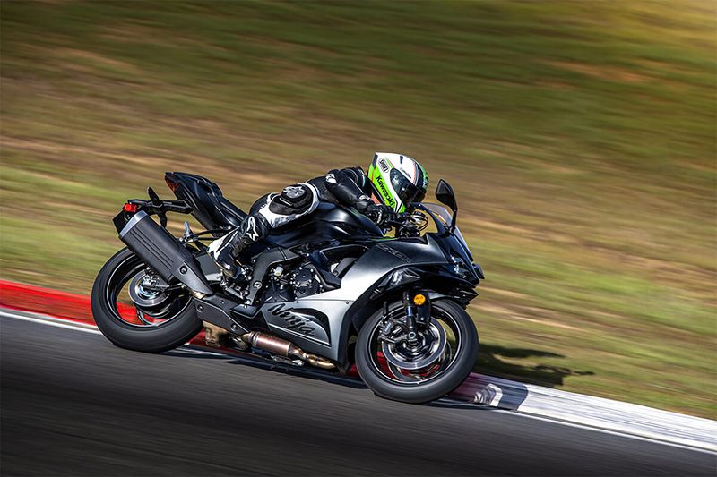 Photo 5: 2024 Kawasaki Ninja® ZX™-6R ABS